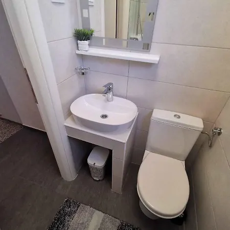 In 5155 Apartman *