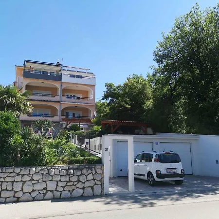 In 5155 Apartman *